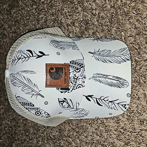 Womens gently used Carhartt pony tail cap with feathers - Picture 2 of 4